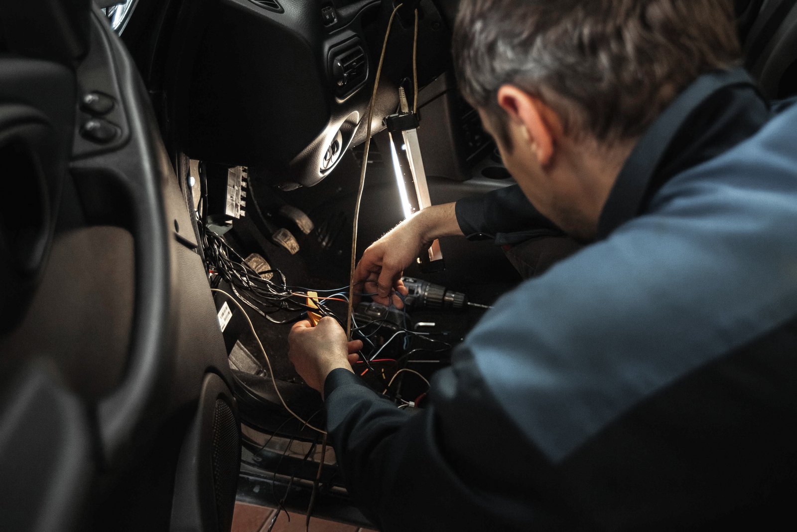 Vehicle Alarm Installation